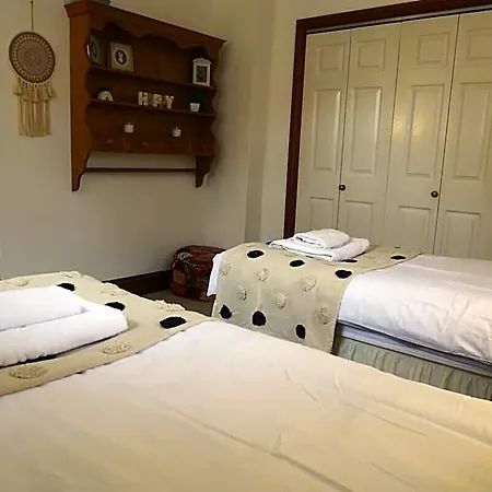 Hotel Revel Stones